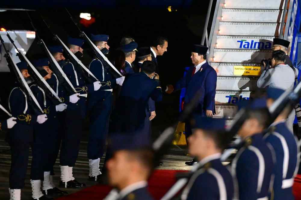  Prabowo Tiba di Peru untuk Hadiri KTT APEC dan Pertemuan Bilateral dengan Kepala Negara