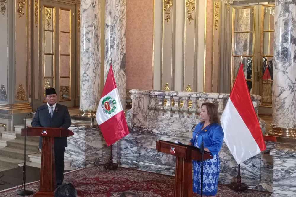  Prabowo Dapat Penghargaan Ordo Matahari Peru dari Presiden Dina Boluarte