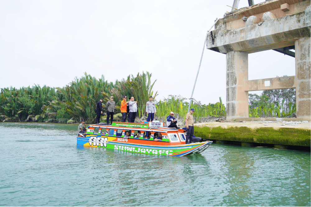  Jembatan P6 Lalan Dibangun Awal 2025, Pj. Bupati Muba Tinjau Layanan Penyeberangan Sementara