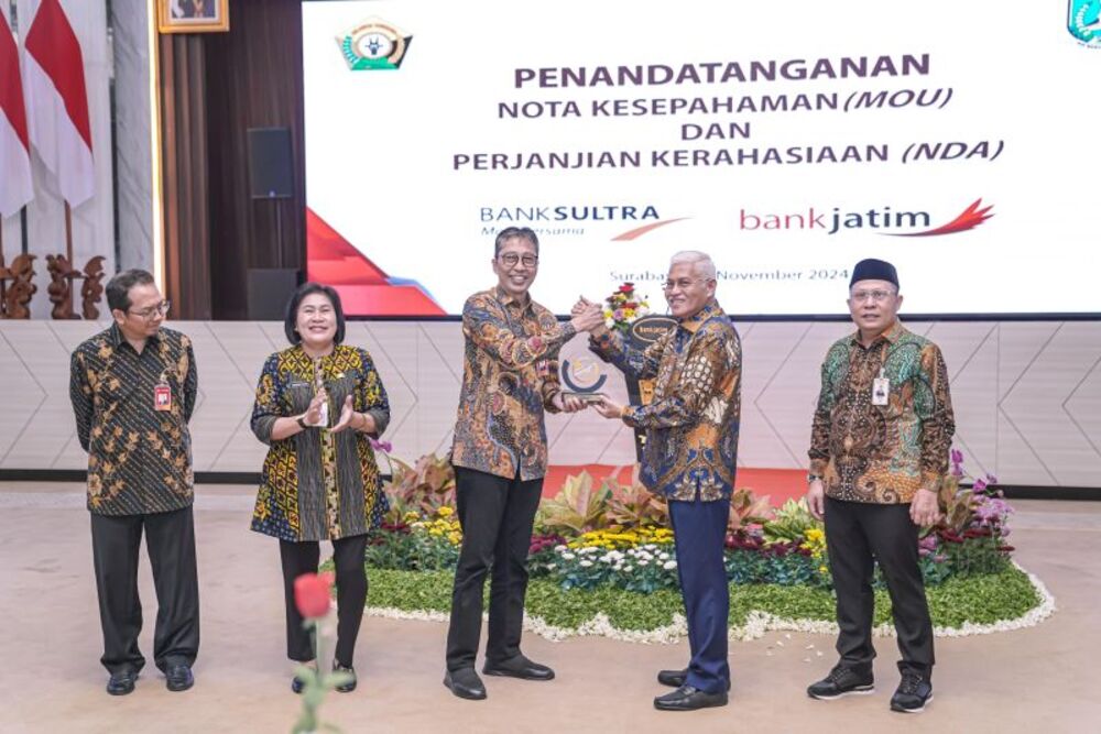  Bank Jatim dan Bank Sultra Teken Mou Pembentukan Kelompok Usaha Bank (KUB)