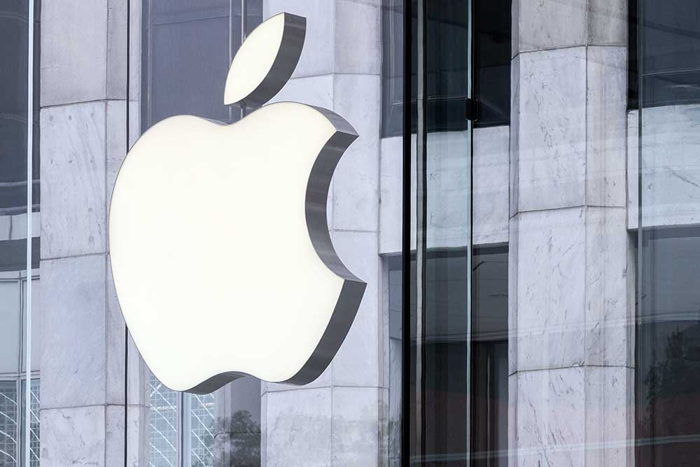  Menkomdigi Belum Mengetahui soal Komitmen Investasi Apple di RI