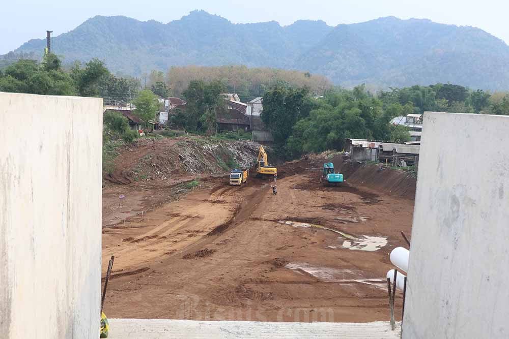  Pembangunan Jalan Tol Kediri-Tulungagung