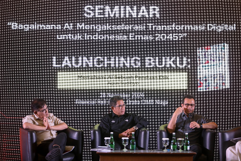  Keluarga Alumni Universitas Gadjah Mada (KAGAMA) Luncurkan Buku Tentang AI