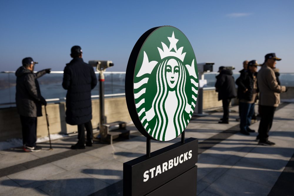  Tawarkan Pemandangan ke Korea Utara, Starbucks Buka di Perbatasan