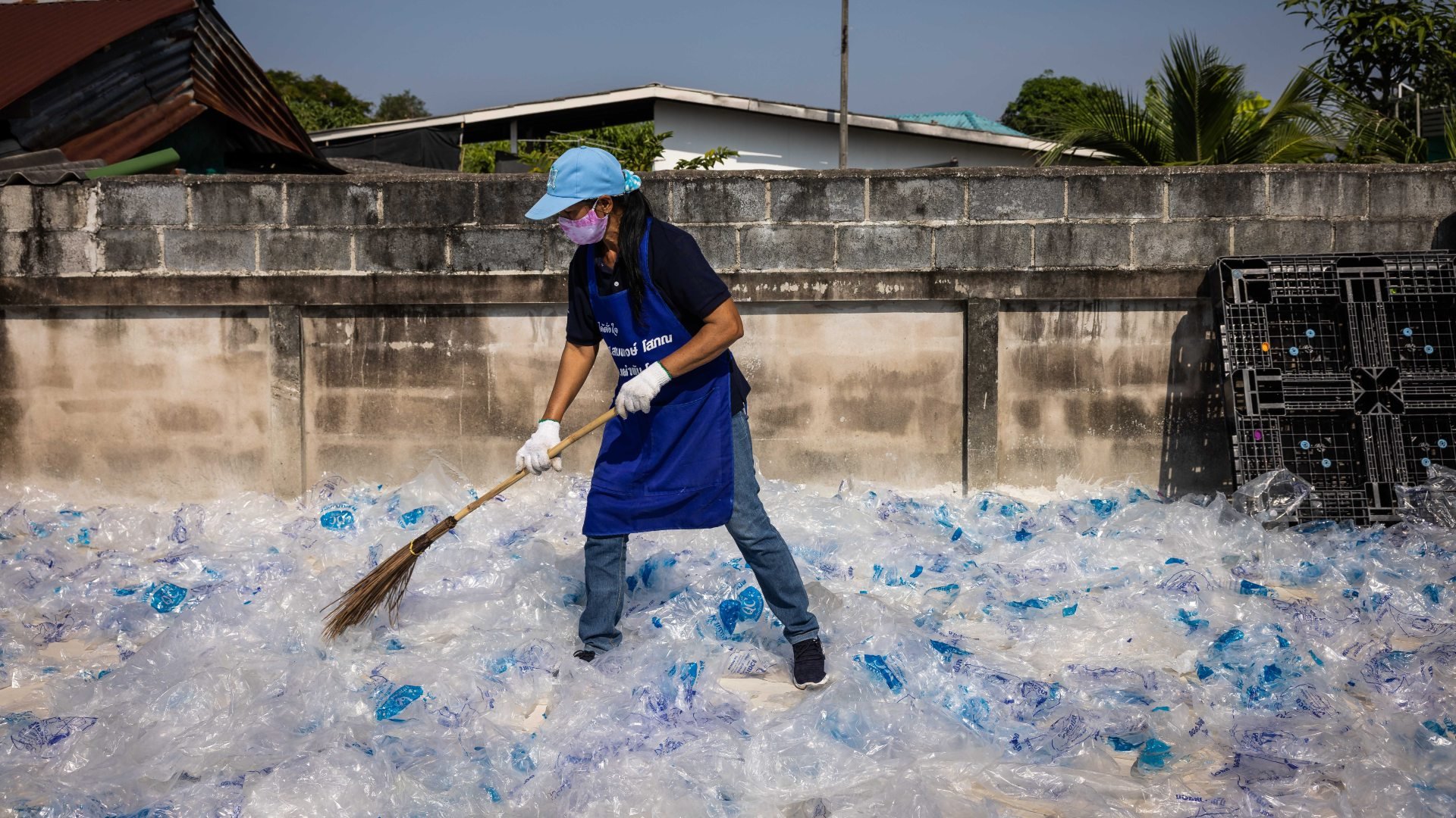  Negosiasi Pembatasan Produksi Plastik Terganjal Raja Minyak Dunia