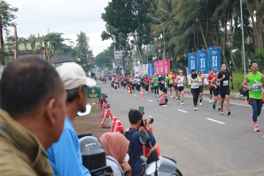  10.500 Pelari Meriahkan Bank Jateng Borobudur Marathon 2024