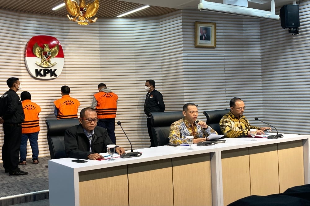  Respons Pj. Wali Kota Pekanbaru Risnandar Mahiwa Usai Resmi Tersangka KPK