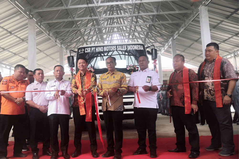  Hino Serahkan Truk Hino500 Series untuk Dukung Pendidikan Vokasi di SMKN 1 Belitang III