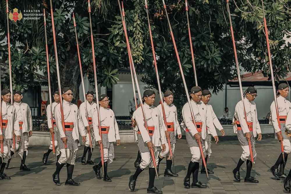  Keraton Jogja Buka Lowongan Prajurit Abdi Dalem, Ini Syarat dan Ketentuannya