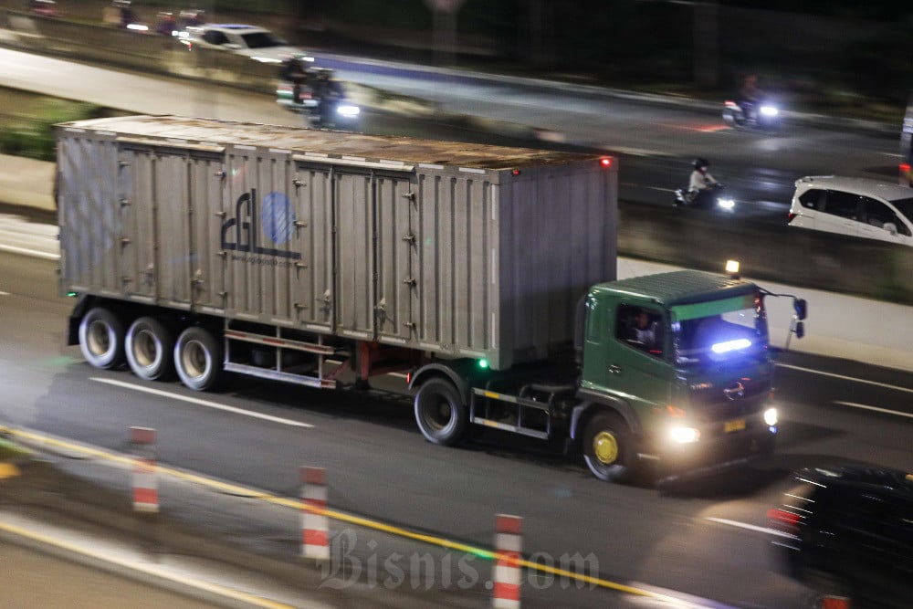 Pengusaha Ganti Kendaraan Angkut Imbas Truk Sumbu 3 Dilarang saat Nataru