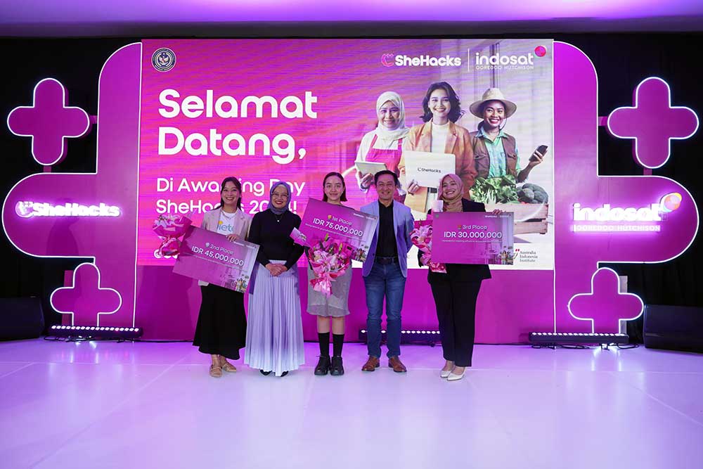  Indosat Apresiasi Startup Perempuan Kembangkan Solusi Teknologi : Waterhub Juara Shehacks 2024