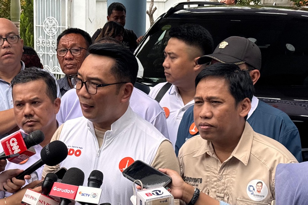 Calon Gubernur nomor urut satu di Pilkada Jakarta, Ridwan Kamil (RK) bersama dengan Ketua Umum Gibran Center, Marsudiyanto kala ditemui di DPP Gibran Center, Jakarta Selatan, Selasa (19/11/2024). JIBI/Jessica Gabriela Soehandoko