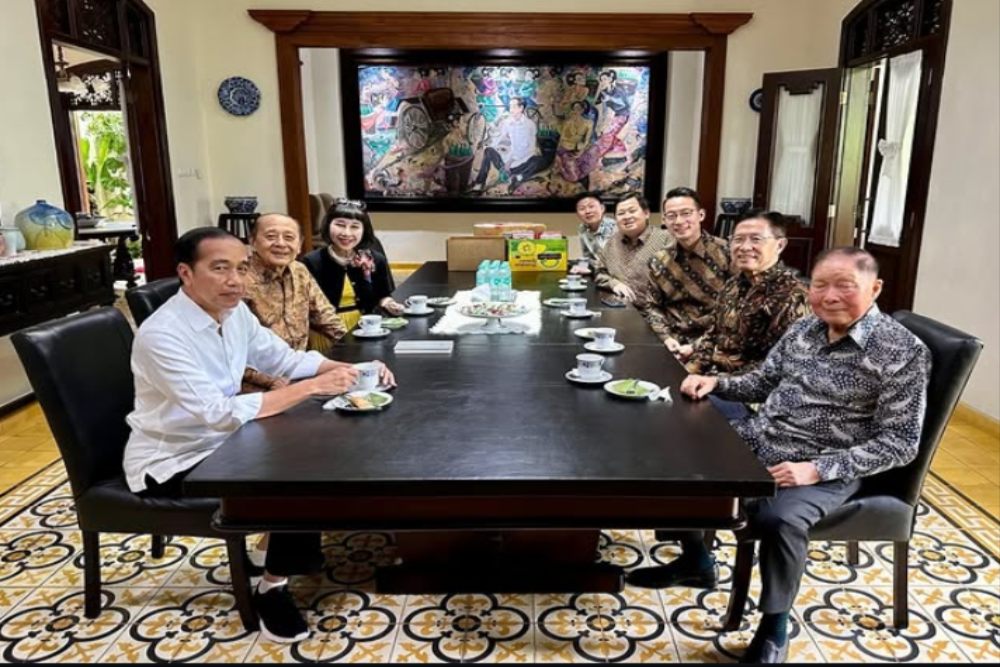  Momen Jokowi Unggah Foto Bareng Konglomerat Mochtar Riady