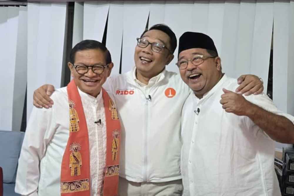  Viral Potret Ridwan Kamil Peluk Pramono dan Rano Karno