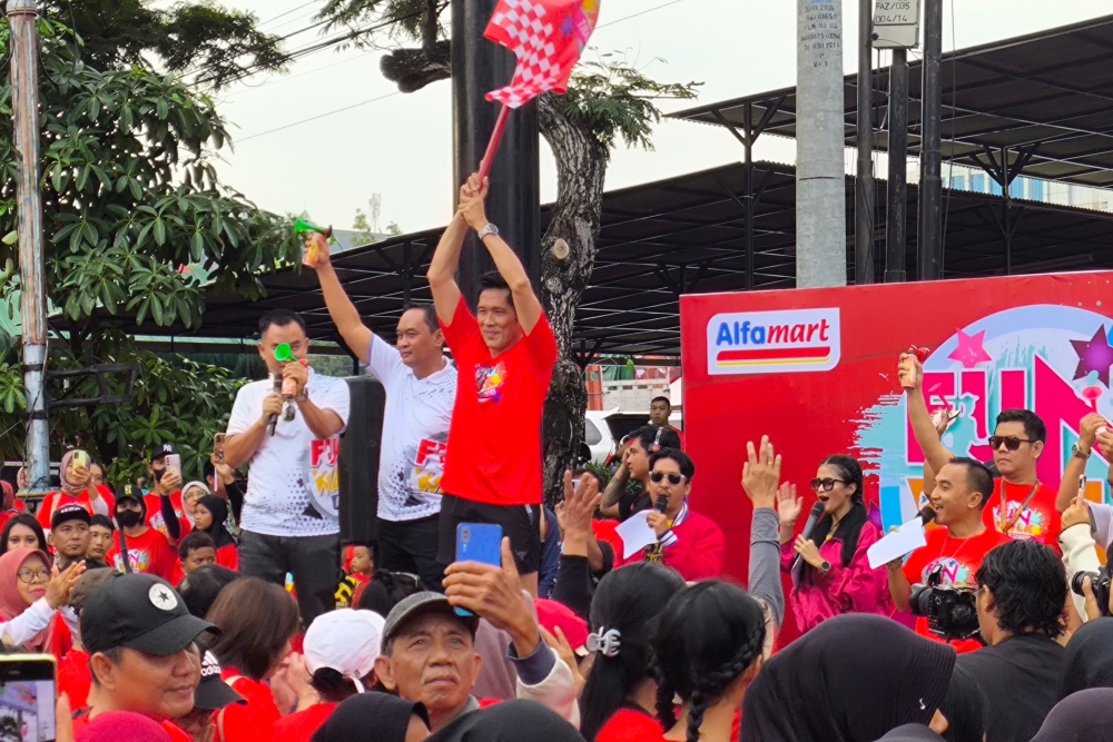  11.000 Peserta Ramaikan Fun Walk Alfamart 2024 di Kota Semarang
