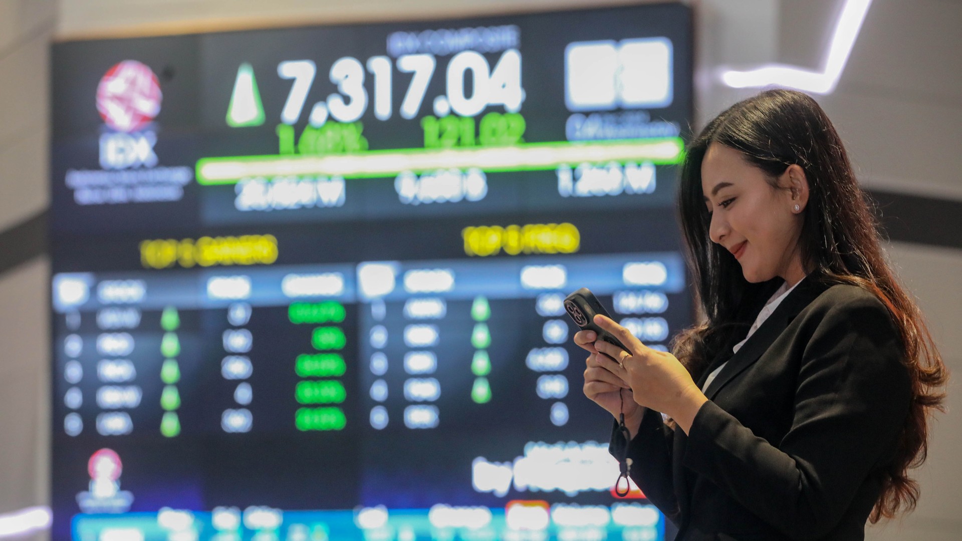 Menyambut Santa Claus Rally Pekan Depan, Cek Saham Pilihan