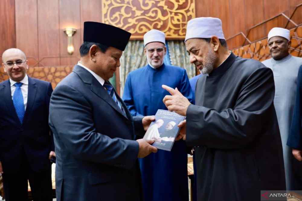  Temui Grand Syekh Al-Azhar, Prabowo Perkuat Kerja Sama Pendidikan RI-Mesir