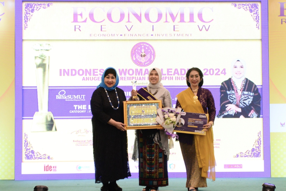  Direktur Keuangan dan TI Bank Sumut Raih Penghargaan Indonesia Woman Leader 2024