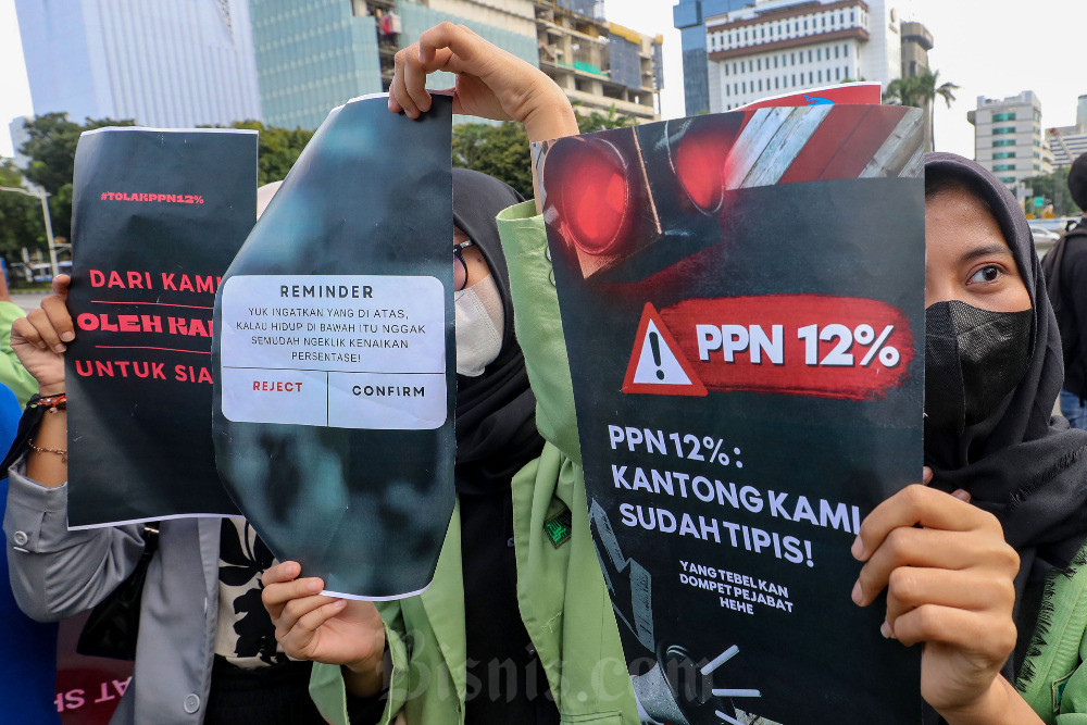  Mahasiswa Gelar Demo Penolakan Kenaikan PPN 12% di Jakarta