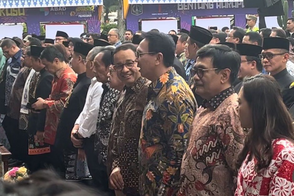  Anies-Ahok Ngobrol Akrab di Balai Kota: Ada Kejutan Bulan Depan