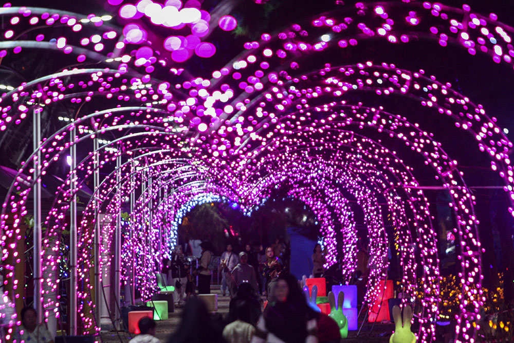  Instalasi Pencahayaan Pada Batam Light Festival