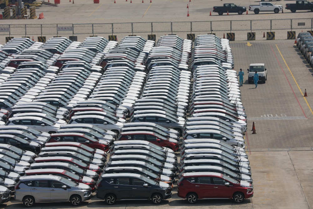  Penjualan Mobil Tahun 2024 Tembus 865.000 Unit, Lampaui Target Meski Turun 14%