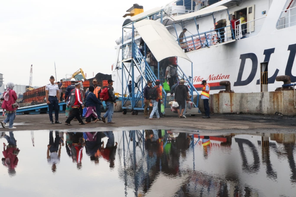  Pelabuhan Tanjung Emas Catat 25 Kedatangan dan Keberangkatan Kapal Laut saat Nataru