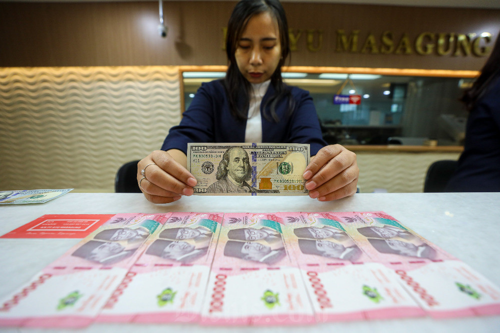  Rupiah Ditutup Menguat ke Level Rp16.190 per Dolar AS