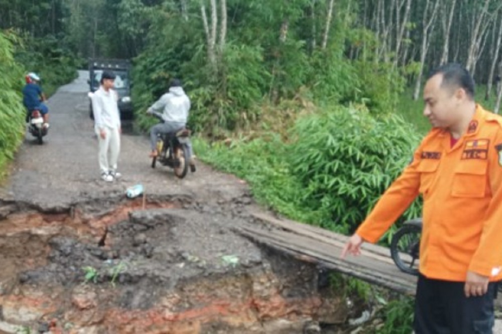 Akses Jalan di Muba Terputus Imbas Longsor