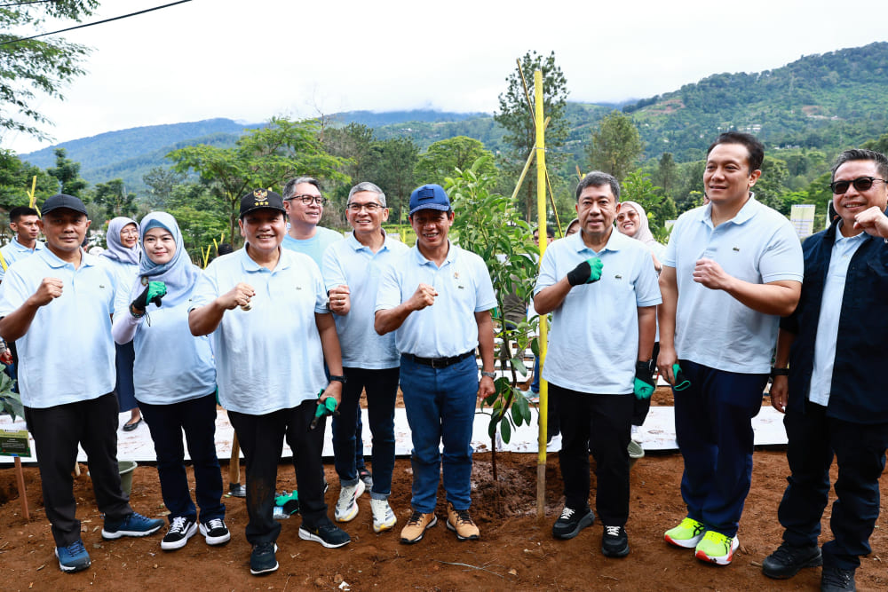  Pertamina Dukung Penanaman Pohon di Hulu Sungai Ciliwung