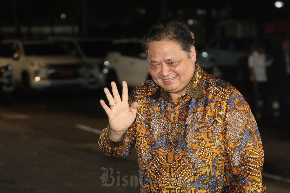  Finalisasi Aturan Baru DHE, Rapat Menko Perekonomian dengan OJK dan BI Digelar Besok