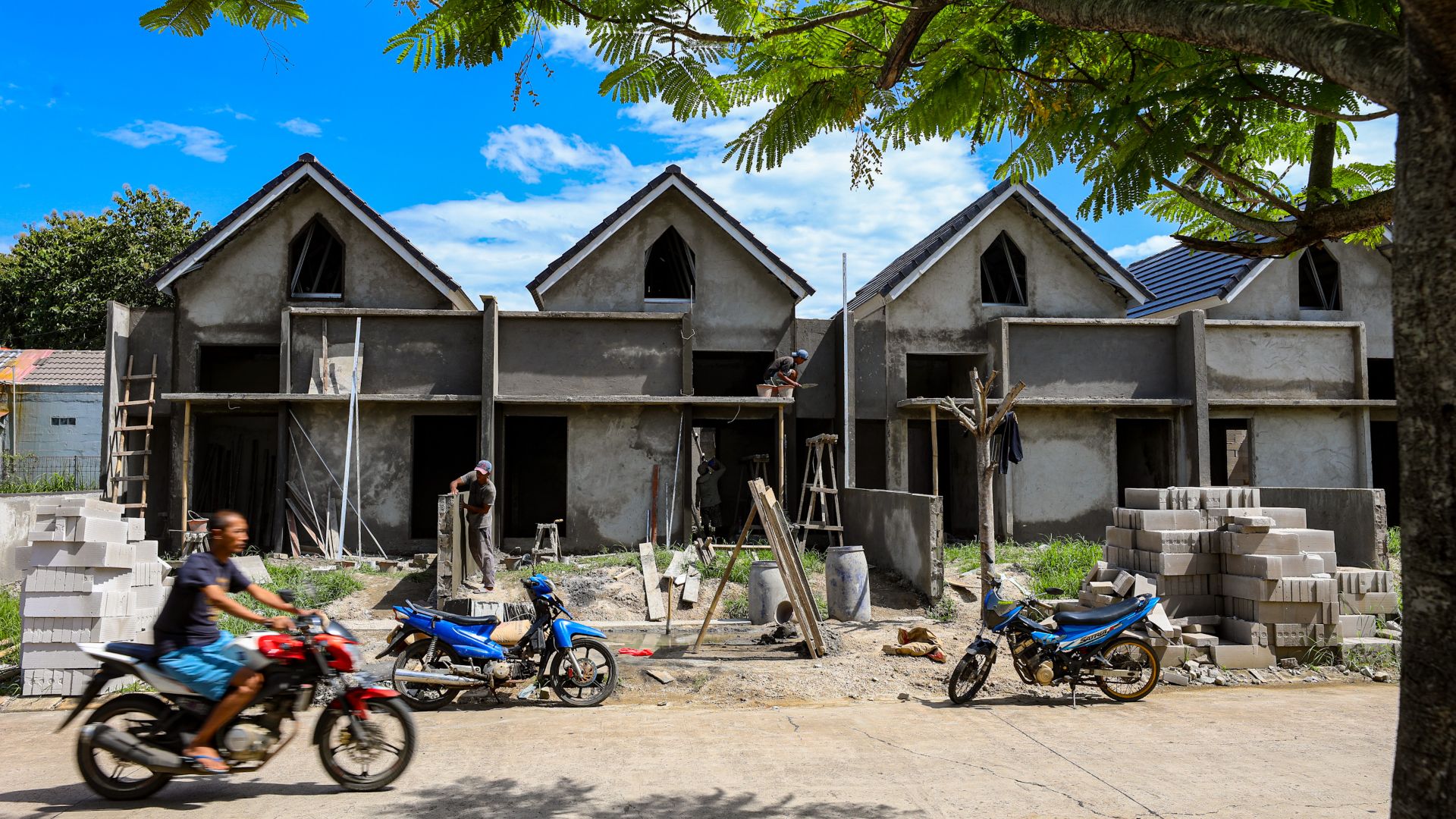  Kans Emiten Properti CTRA, LPKR, BSDE & SMRA Jika Suku Bunga KPR Turun