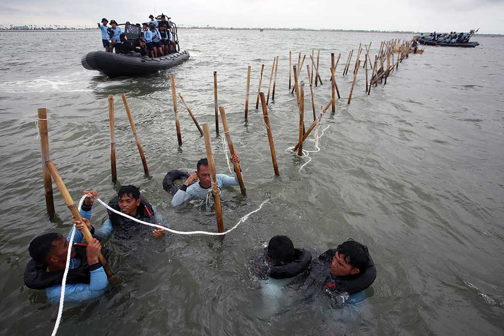  Pembongkaran Pagar Laut di Kawasan Pantai Tanjung Pasir