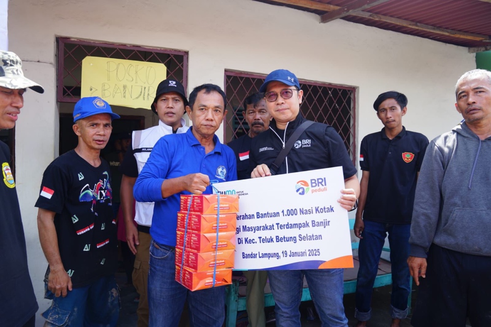  BRI Salurkan Bantuan untuk Korban Banjir di Bandar Lampung