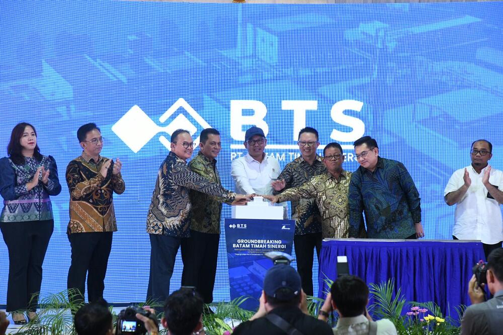  Pabrik Hilirisasi Timah di Batam Diresmikan, Investasi Rp1 Triliun