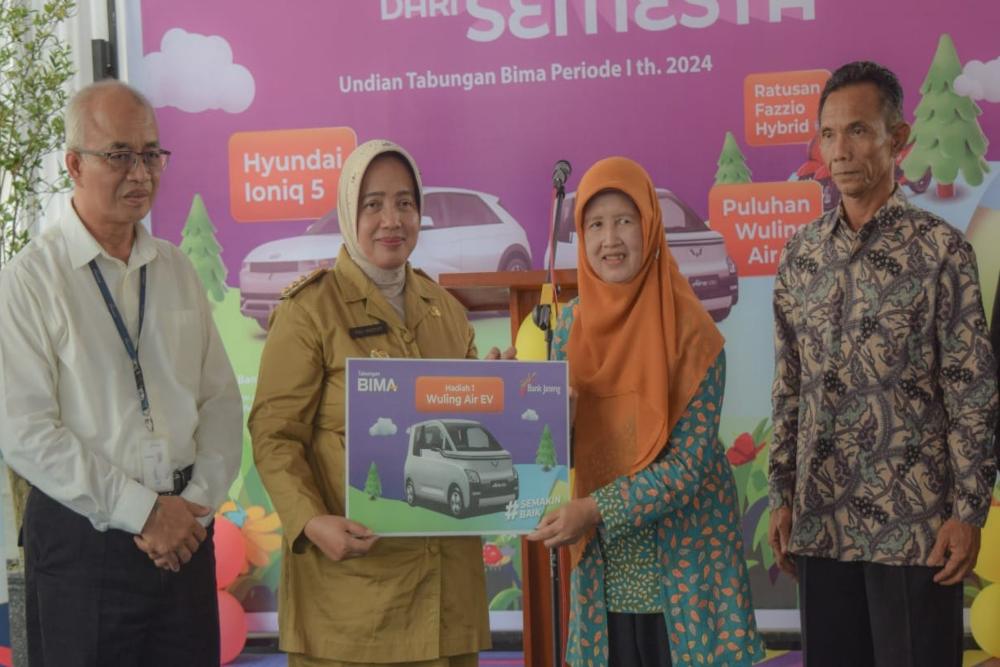 Bank Jateng Purworejo Serahkan Hadiah Undian Tabungan Bima