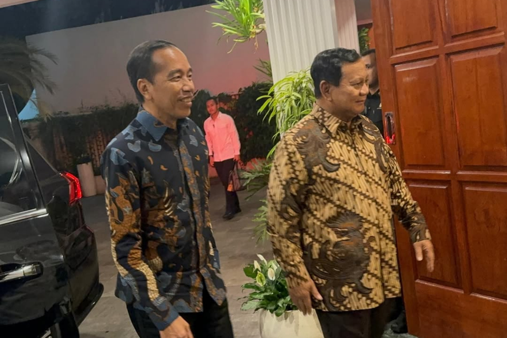Presiden Prabowo Subianto bertemu dengan Mantan Presiden Joko Widodo di Rumah Kertanegara, Jakarta pada Jumat (6/12/2024) malam. / dok. Instagram @prabowo