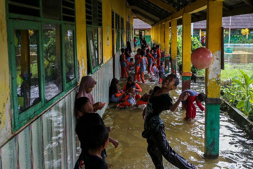  Sekolah Dasar di Banten Terendam Banjir Akibat Luapan Sungai Irigasi