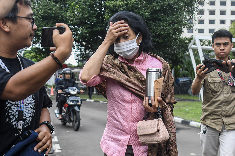  KPK Periksa Rini Soemarno