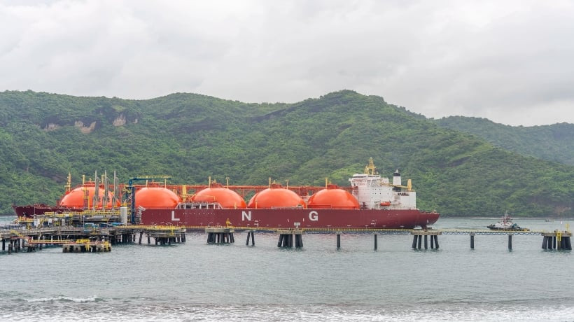  Forecasting Indonesia&#39;s LNG Market Trends