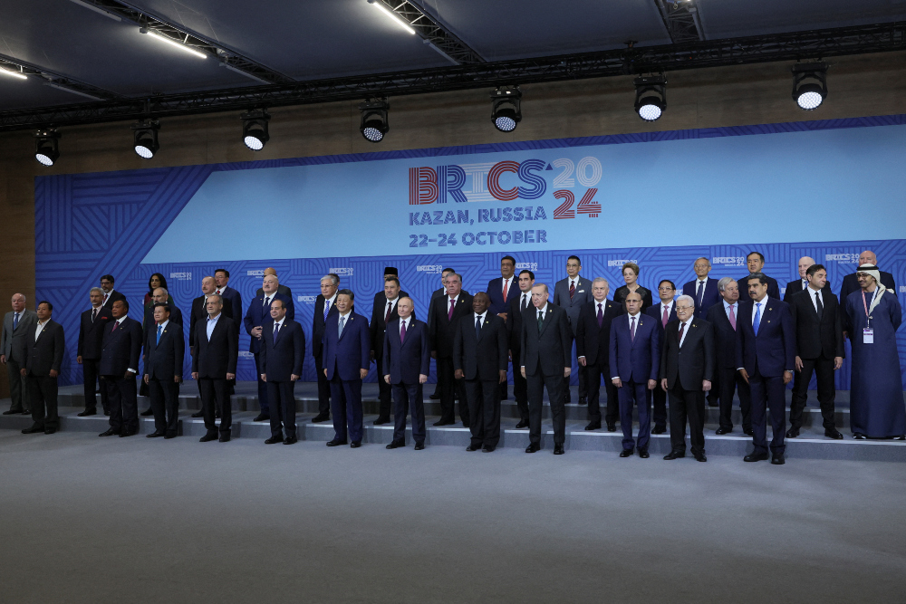  OPINI : Menakar Peluang & Risiko Keanggotaan RI di BRICS