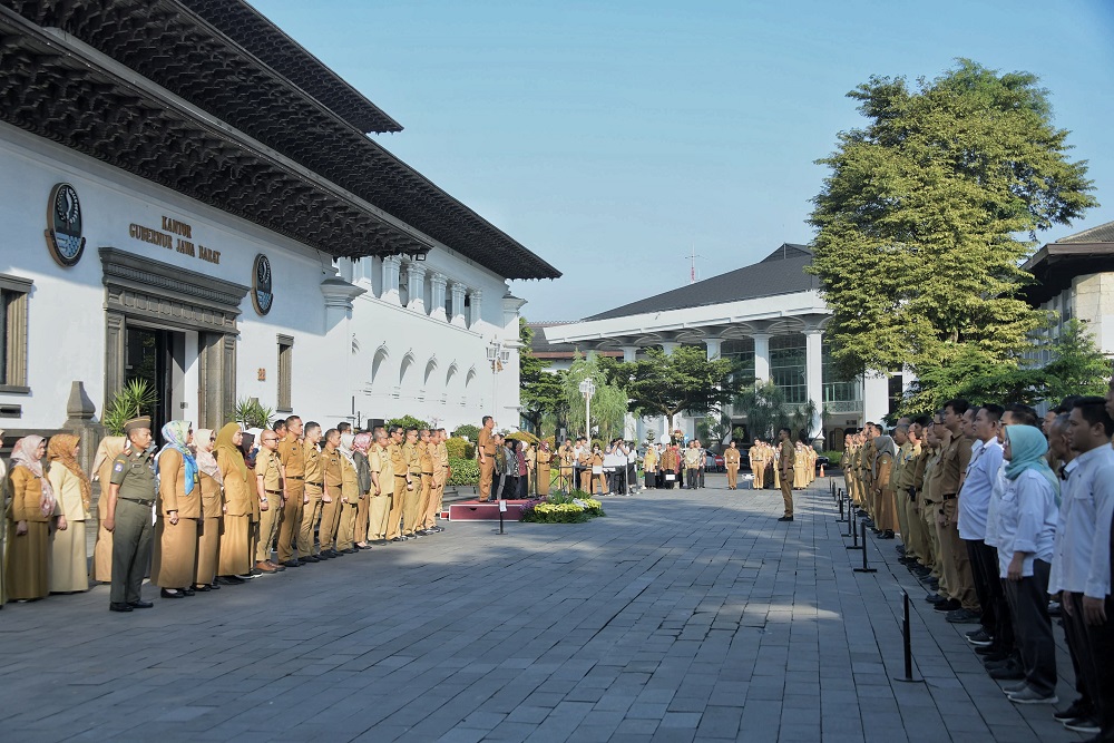  Bey Pastikan Pegawai Honorer Pemprov Jabar Tak Terganggu Efisiensi