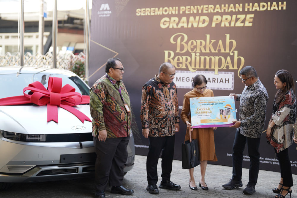  Penyerahan Hadiah Program Berkah Berlimpah Mega Syariah