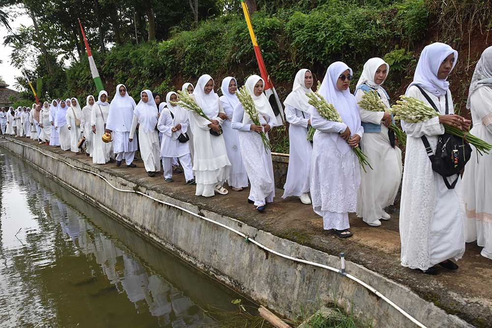  Warga Ikuti Tradisi Budaya Nyepuh di Ciamis Jelang Bulan Ramadan