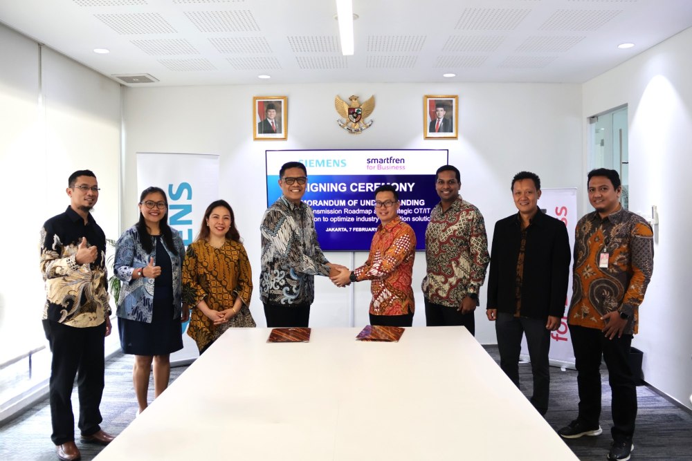  Smartfren for Business & Siemens Jalin Kemitraan, Kembangkan Solusi Smart Manufacturing