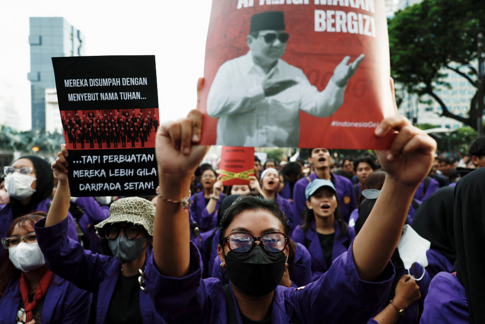  Aksi Massa di Patung Kuda Singgung Keluarga Jokowi