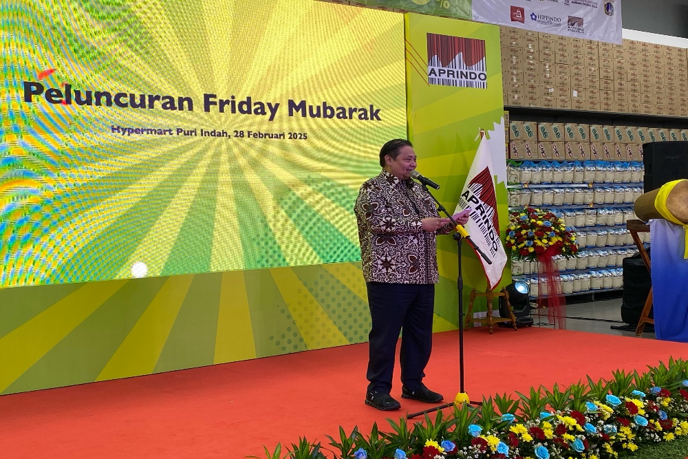  Airlangga Ingin ATM Emas Tersedia di Pusat Perbelanjaan