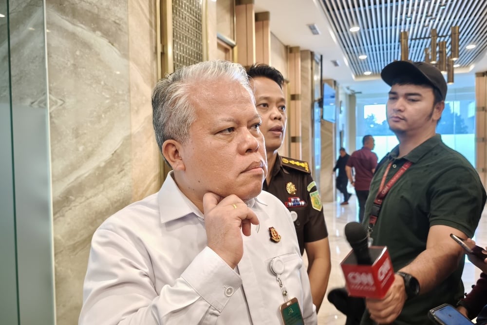  Kantor dan Rumah Digeledah, Kejagung Buka Peluang Periksa Riza Chalid