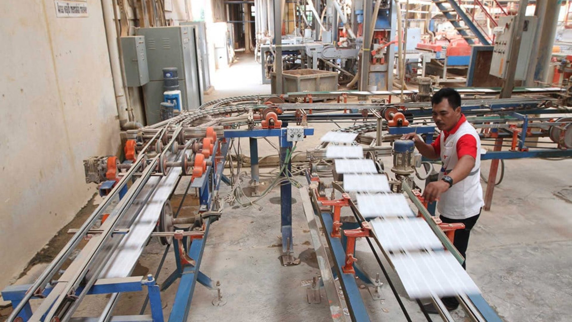 Menanti Tuah Kebijakan Gas Murah ke Kinerja Industri RI