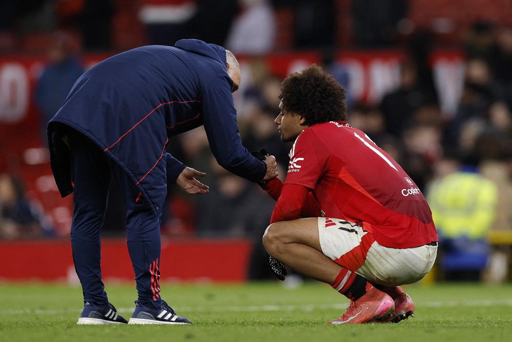 Manchester United dipastikan nirgelar domestik setelah kalah dari Fulham di Piala FA 2024-2025 / Reuters-Jason Cairnduff